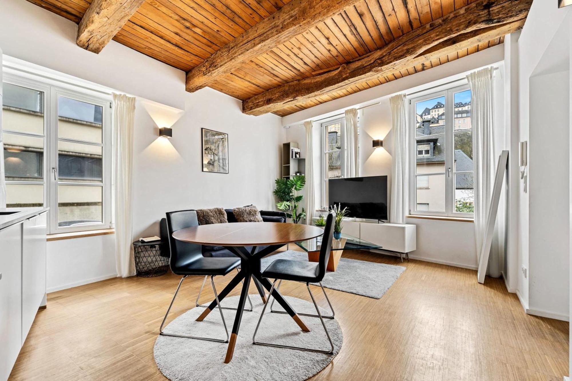 Modern 1Br Apartment In Unesco Grund, Люксембург Екстериор снимка